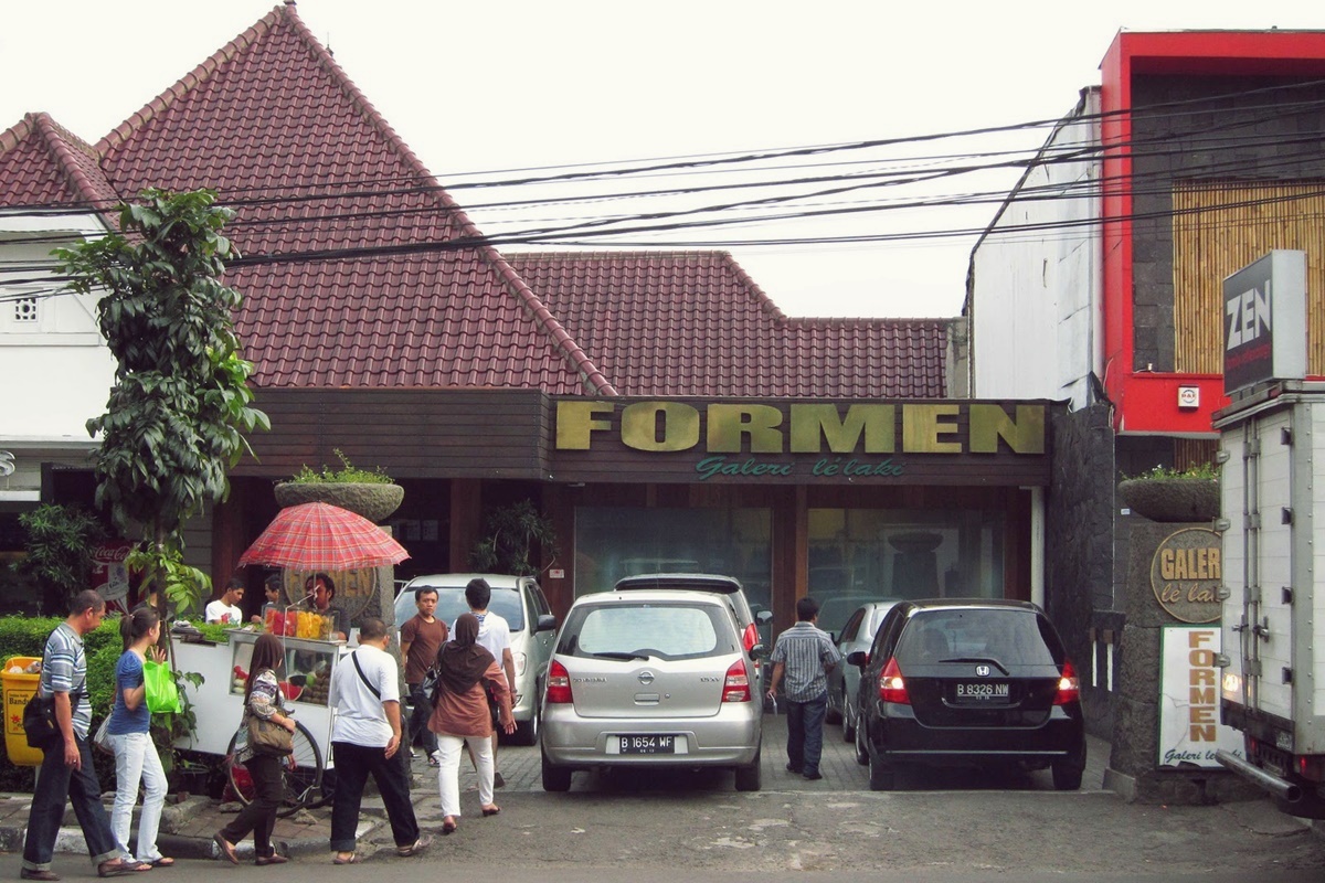 For-men Visiting Some Famous Factory Outlets in Bandung For-men Visiting Some Famous Factory Outlets in Bandung