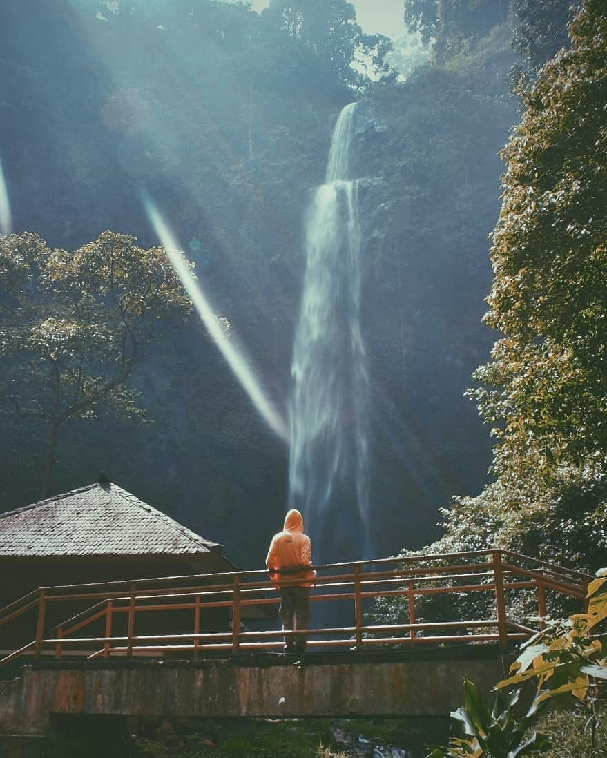 Curug-Pelangi Surga Tersembunyi di Bandung Barat Yang Mungkin Anda Tidak Ketahui Curug-Pelangi Surga Tersembunyi di Bandung Barat Yang Mungkin Anda Tidak Ketahui