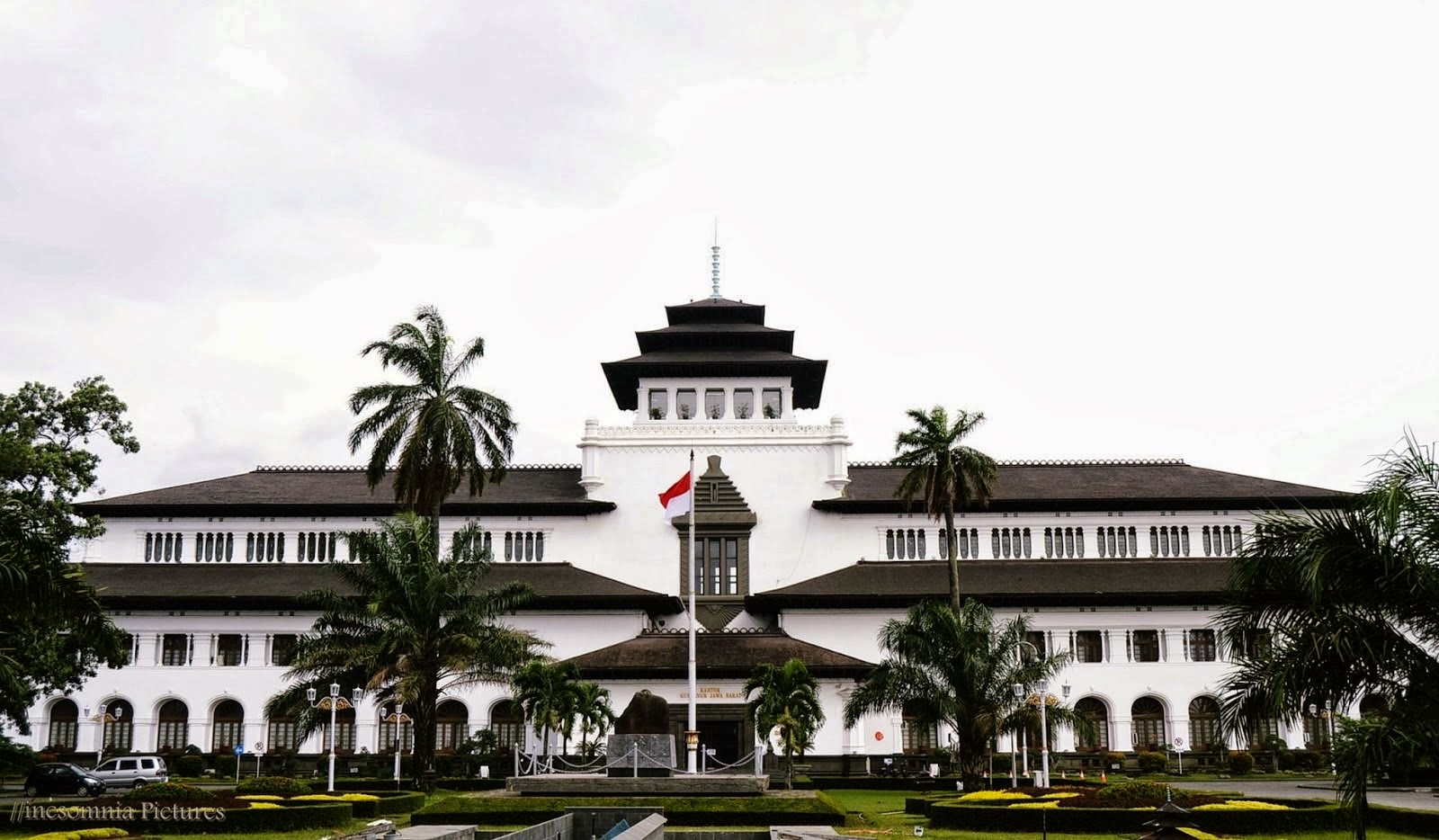 Gedung Sate Ikonik Kota Bandung Yang Bersejarah 4008