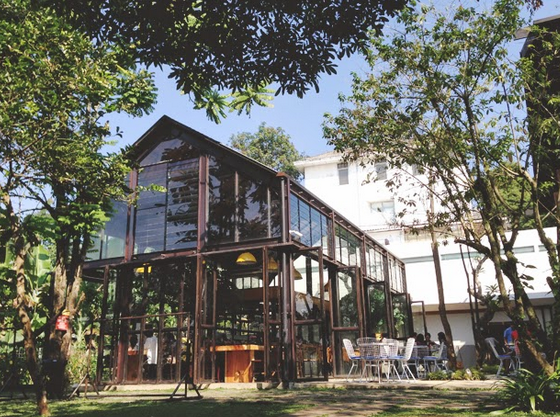 Miss-Bee-Providore-1 5 Rekomendasi Wisata Kuliner Bandung, di Jamin Nagih Miss-Bee-Providore-1 5 Rekomendasi Wisata Kuliner Bandung, di Jamin Nagih