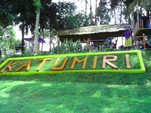 Katumiri-Outdoor-Activities 4 Rekomendasi Tempat Family Gathering di Bandung