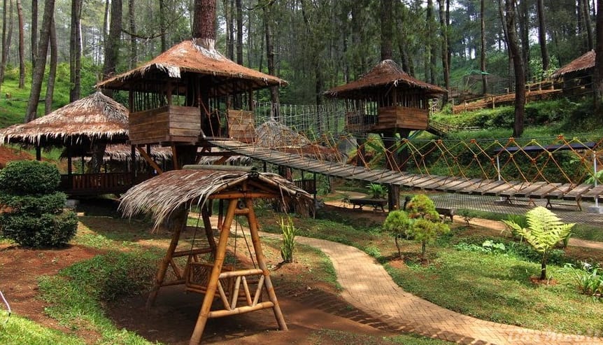 Outbound-yang-Menarik-di-Tempat-Wisata-Grafika-Cikole Tempat Wisata Grafika Cikole untuk Outing Kantor Outbound-yang-Menarik-di-Tempat-Wisata-Grafika-Cikole Tempat Wisata Grafika Cikole untuk Outing Kantor